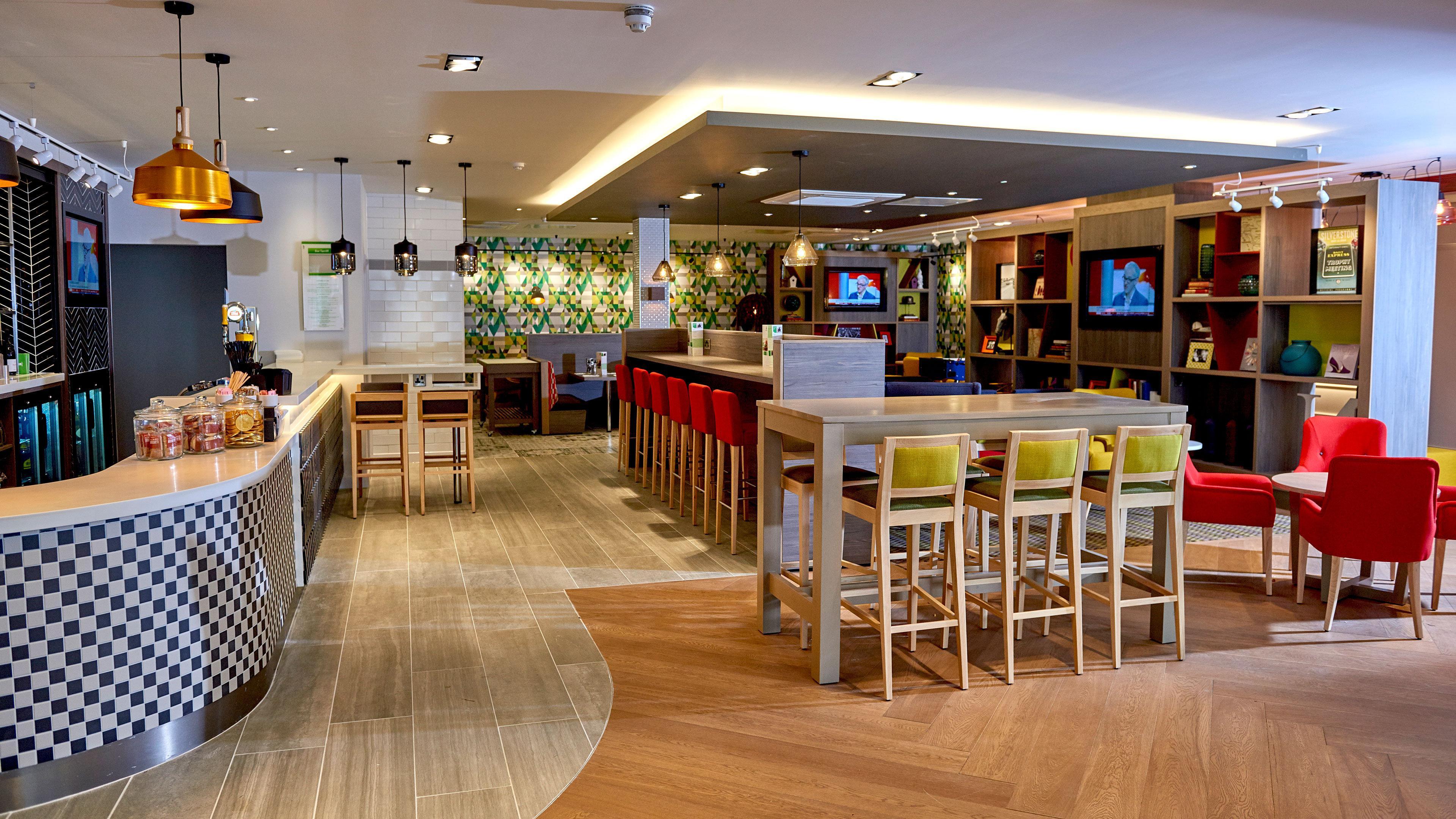 Holiday Inn Northampton West M1 Junc 16, An Ihg Hotel Flore Dış mekan fotoğraf