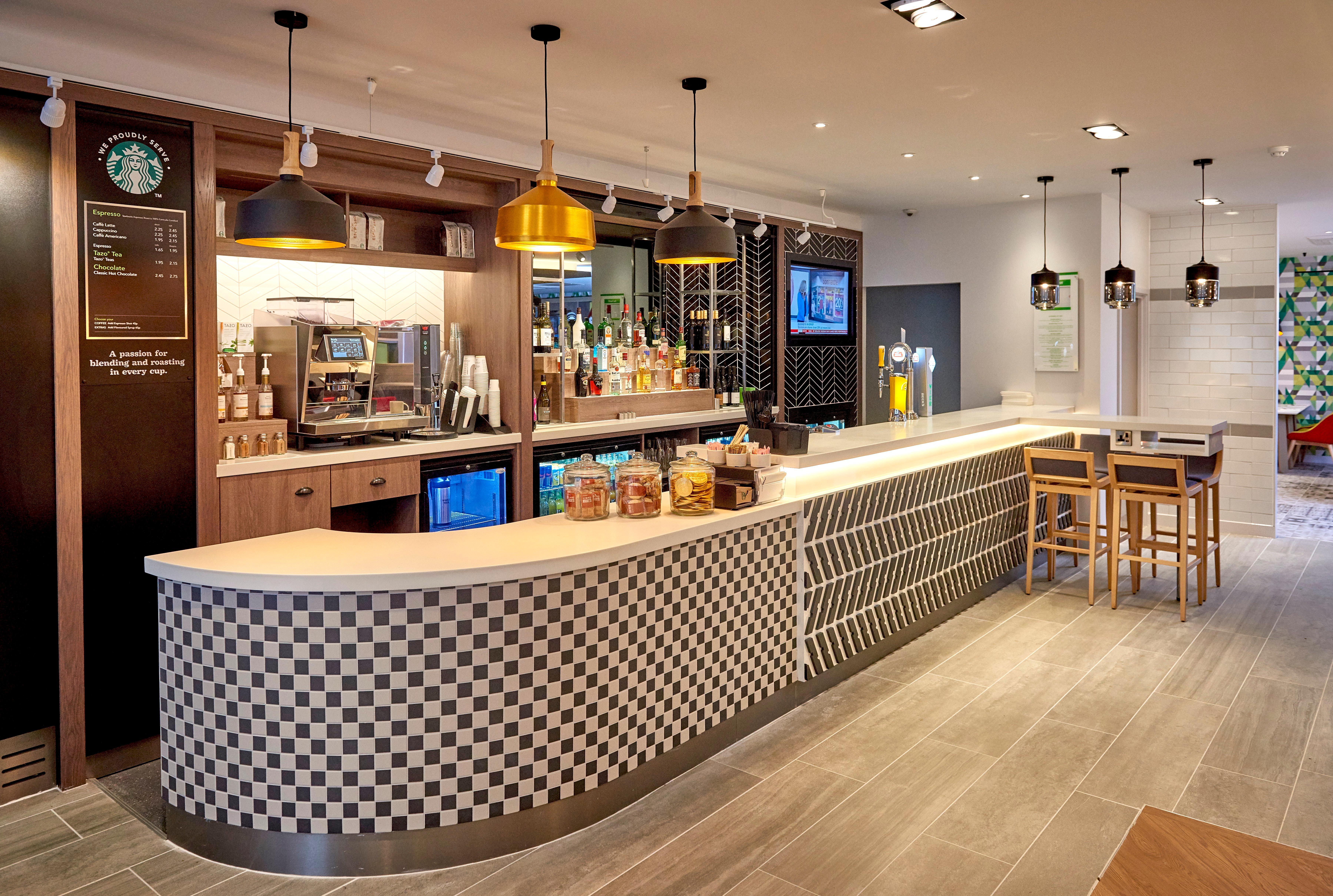 Holiday Inn Northampton West M1 Junc 16, An Ihg Hotel Flore Dış mekan fotoğraf